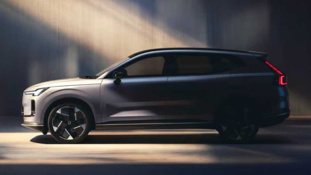 New Volvo XC70